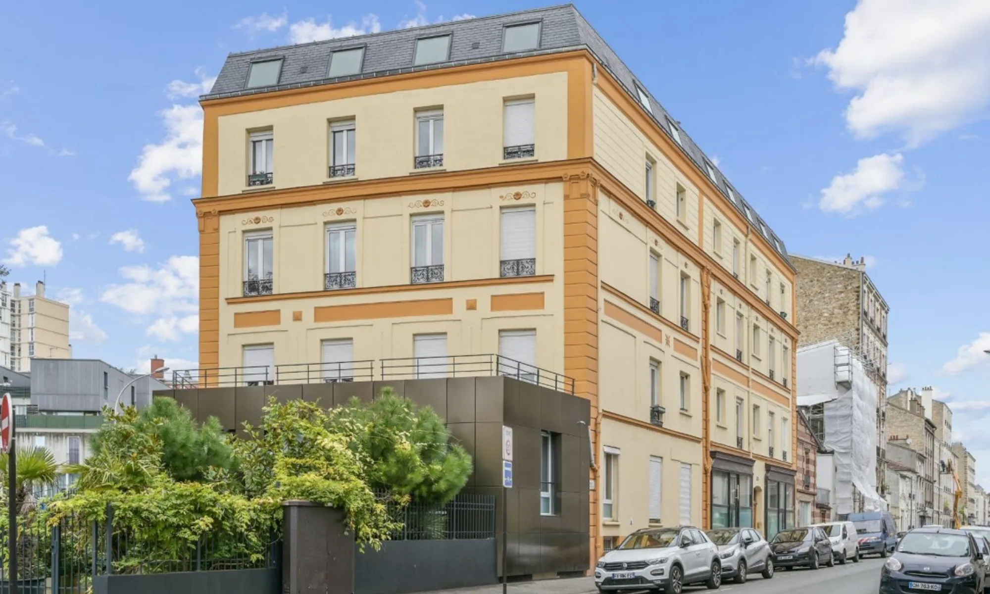 RUE PIERRE BROSSOLETTE