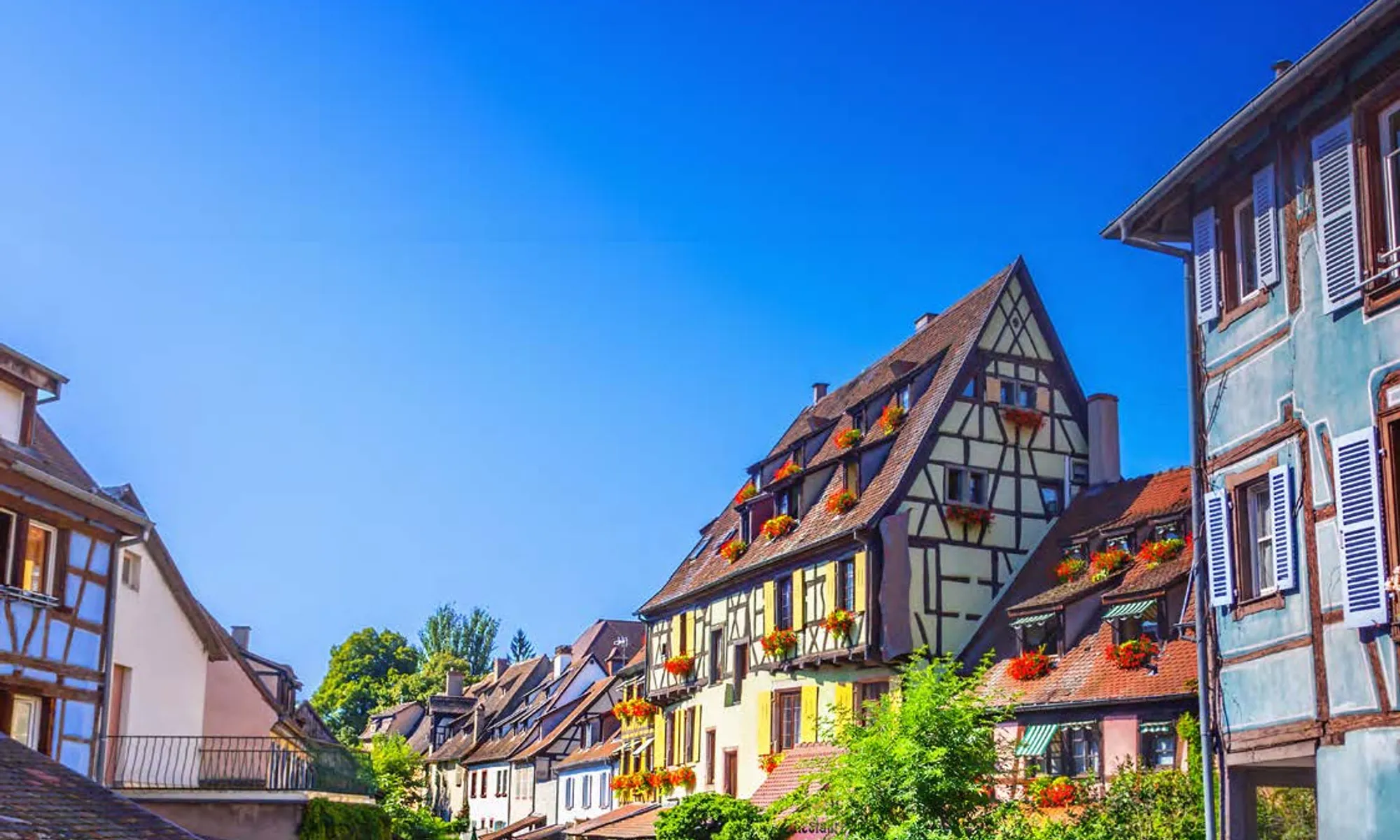 : 10, Place De La Cathédrale Cgp