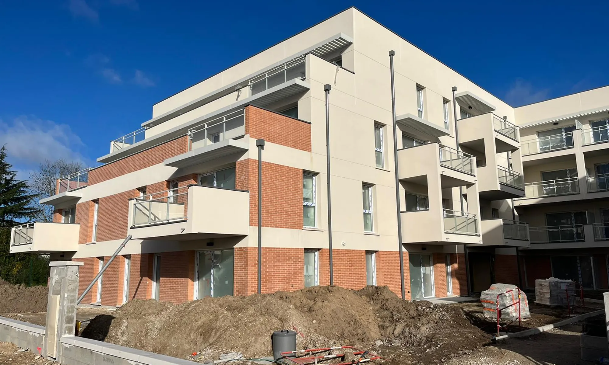 LES TERRASSES DU POETE